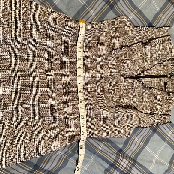 Karl Lagerfeld dress - Picture 7 of 9